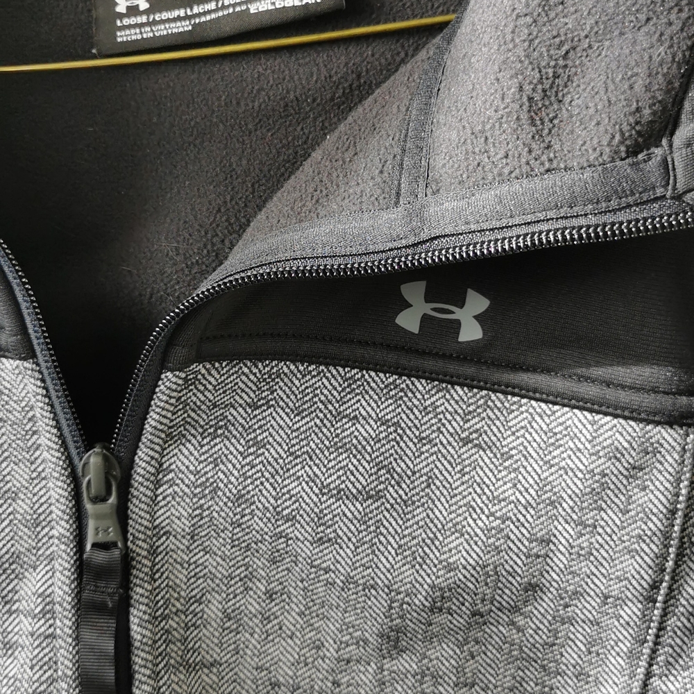 Under armour jacket - Picture 2 of 8
